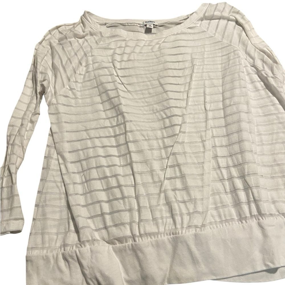 Old Navy size XXL awesome top in like new condition see pics